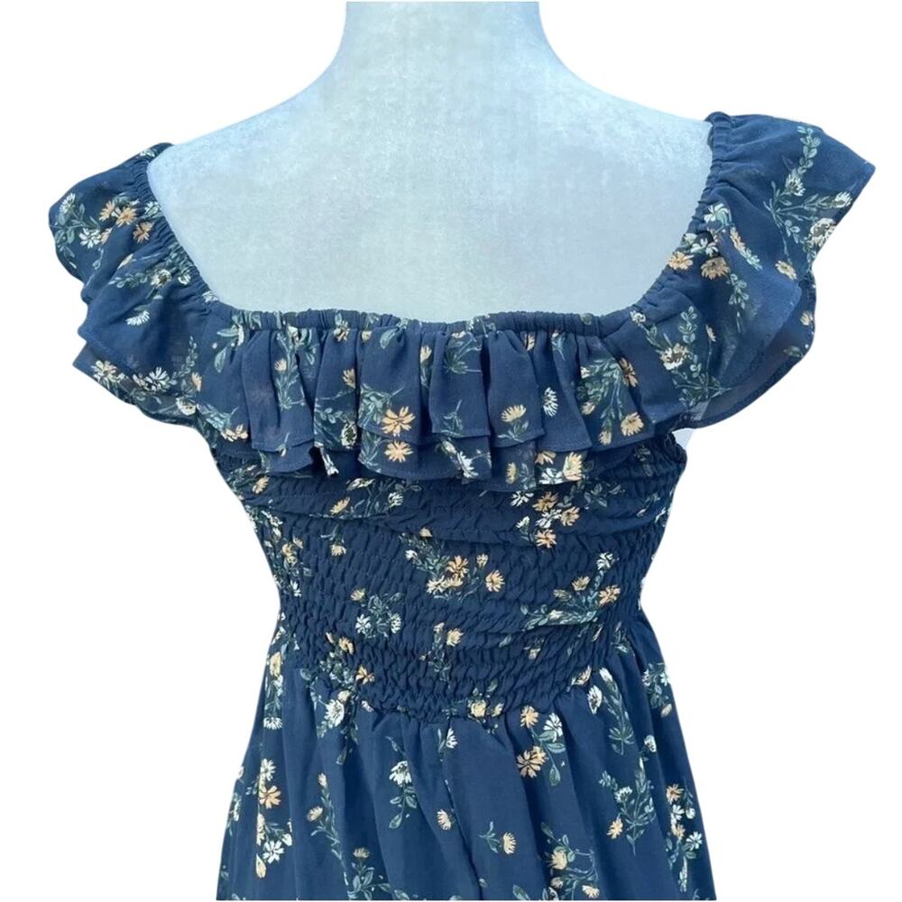 VICI Wagner Floral Off The Shoulder Lace Up Maxi Dress Size Small - Picture 5 of 14